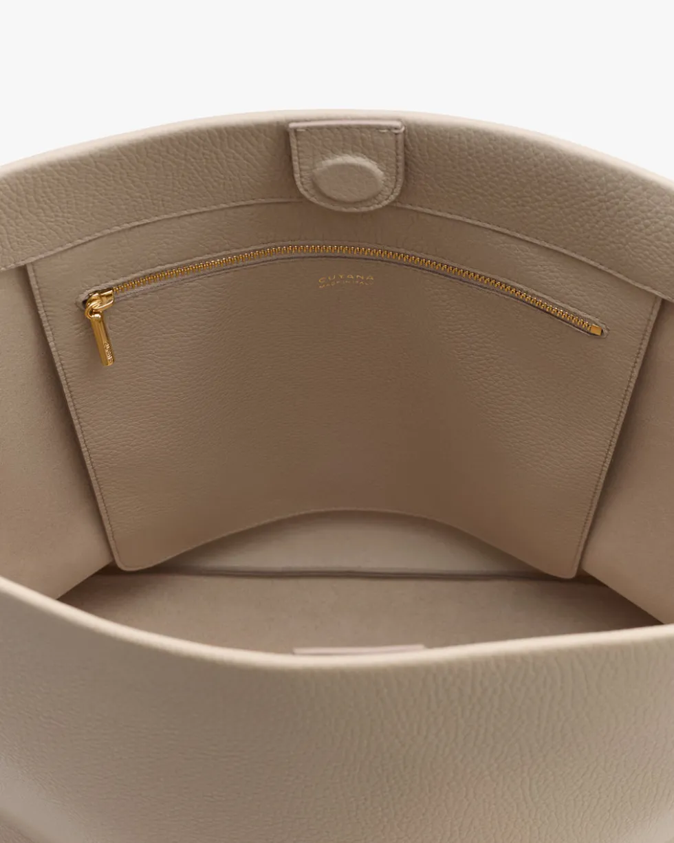 Camina Bucket Bag