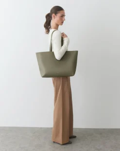 Classic Easy Tote