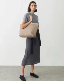 Classic Easy Zipper Tote