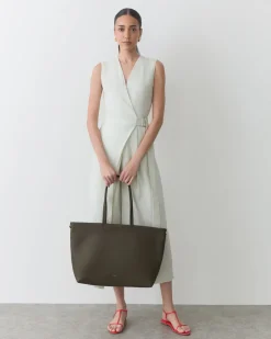 Classic Easy Zipper Tote