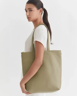 Tall Easy Zipper Tote