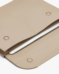 Tech Carryall 16-inch