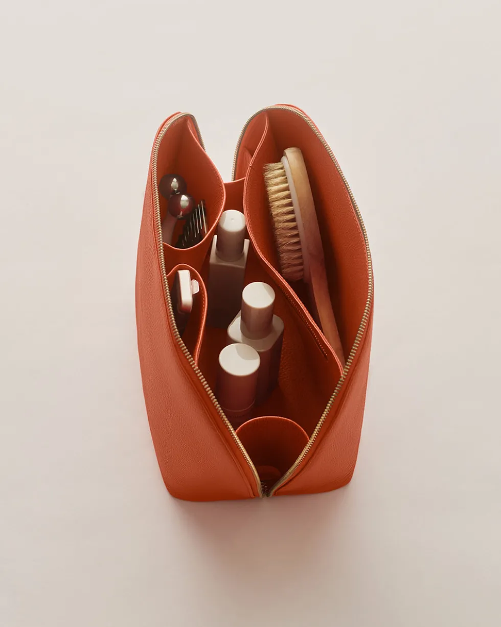 Voyager Travel Case